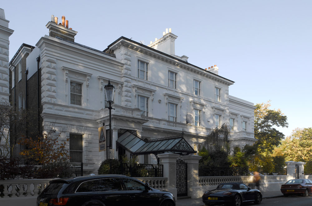 The five-story Grade II listed house in South Kensington has been transformed into a family home suitable for modern day living whilst retaining the key features and historic detailing of the original building. Major renovation works were carried out to a number of bedrooms and bathrooms’ including traditional plaster coving that was matched to the original, raised and fielded panelling to walls and bespoke dado and skirtings. The subterranean works under the garden involved major engineering and waterproofing works to provide a new swimming pool, gymnasium, changing rooms, lift and ancillary areas. We provided all mechanical and electrical services.