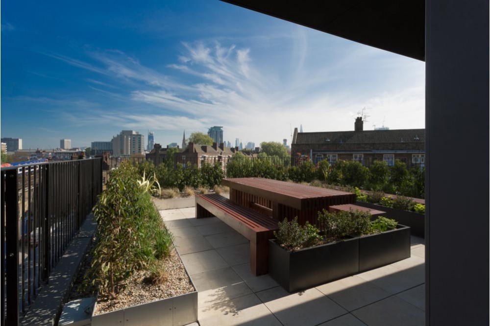 The homes were built using modular construction, speeding up the delivery of much needed affordable homes and minimising disruption to local residents. The scheme includes communal roof terraces with great views across central London and secure cycle storage.